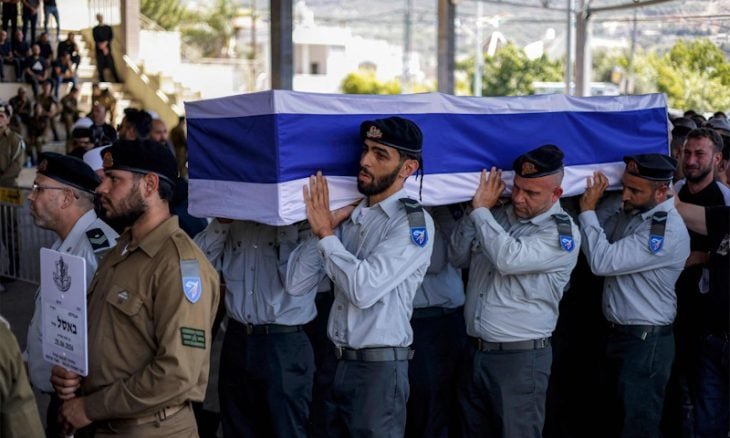 جيش الاحتلال  يعلن مقتل ضابط وجندي في انفجار عبوة ناسفة بجنوب لبنان