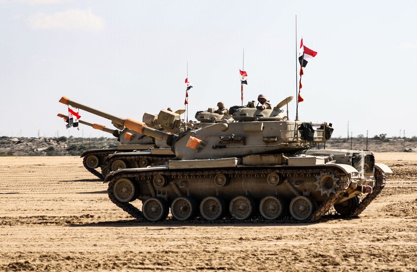 إسرائيل تطالب مصر بتفكيك البنية العسكرية في سيناء 