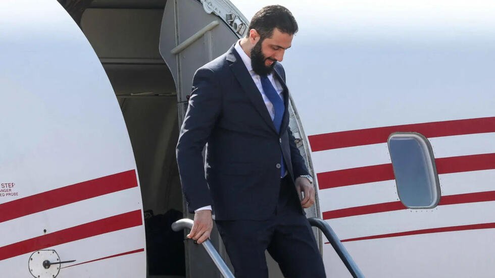 الشرع  يلتقي  ماكرون غدا في أول زيارة للرئيس السوري إلى أوروبا