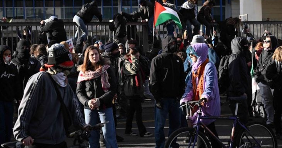 احتجاجات ضد حكومة ميلوني لدعمها اسرائيل تتسبب في إلغاء رحلات جوية بإيطاليا 