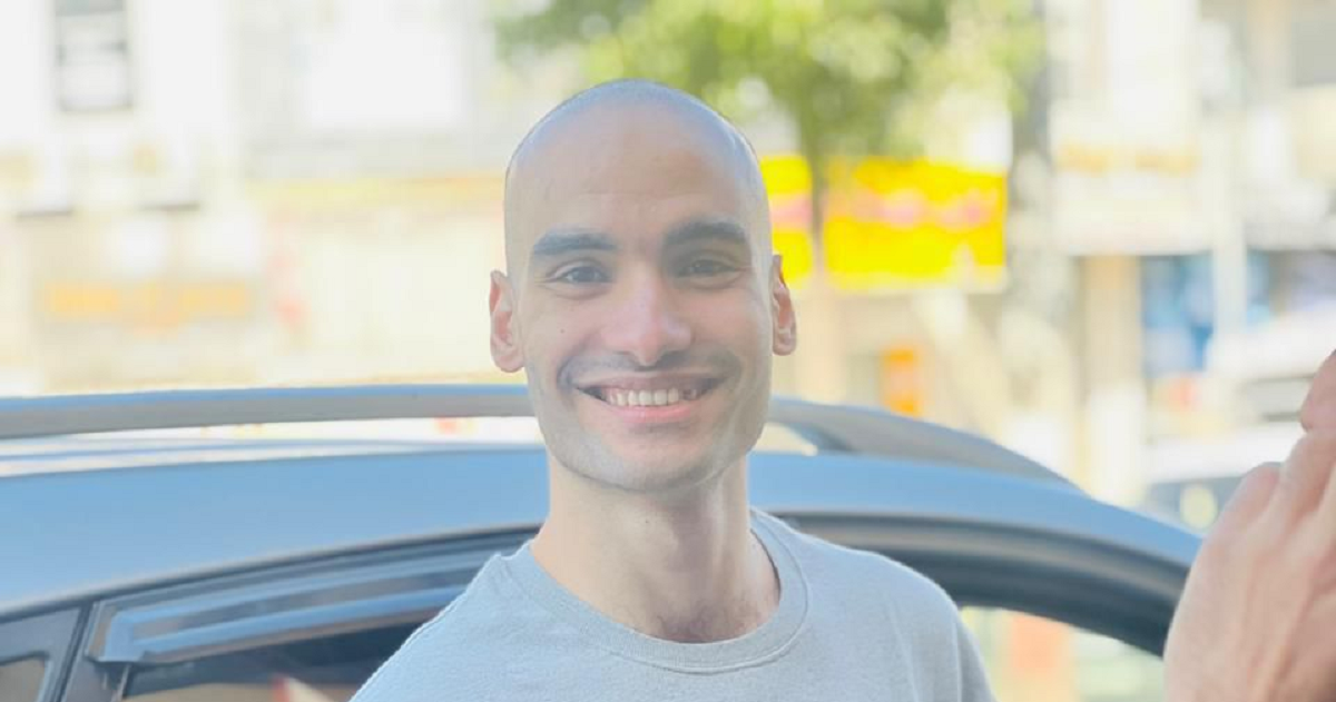 الاسير محمود شرين يتنسم عبر الحرية 