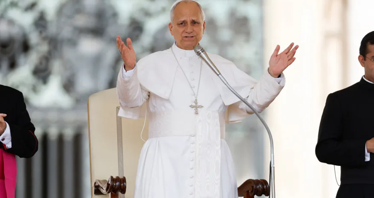 البابا يندد بأوضاع الفلسطينيين في غزة في أول عظة له في عيد الميلاد