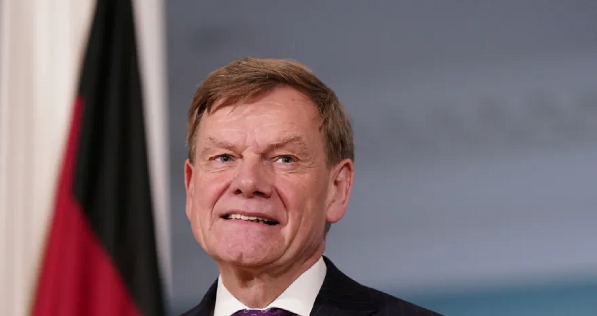 برلين: ألمانيا وفرنسا وبريطانيا مستعدة للحوار مع إيران حول برنامجها النووي