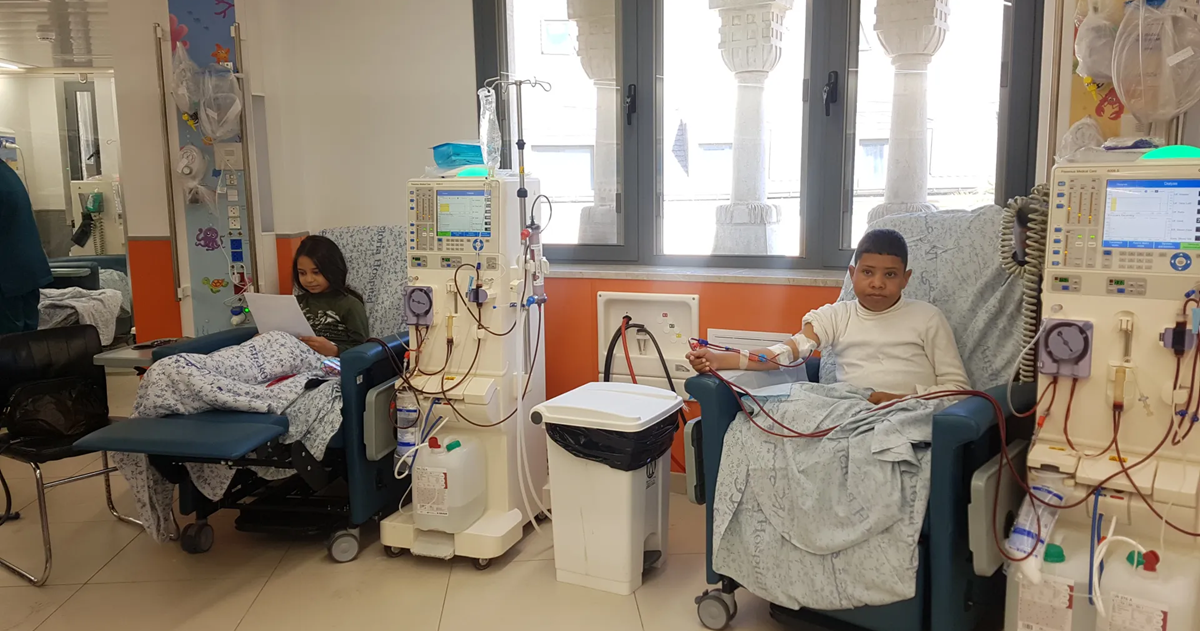  القطاع الصحي بالضفة على شفا الانهيار .. ومناشدات عاجلة للعالم لإنقاذ حياة آلاف المرضى 
