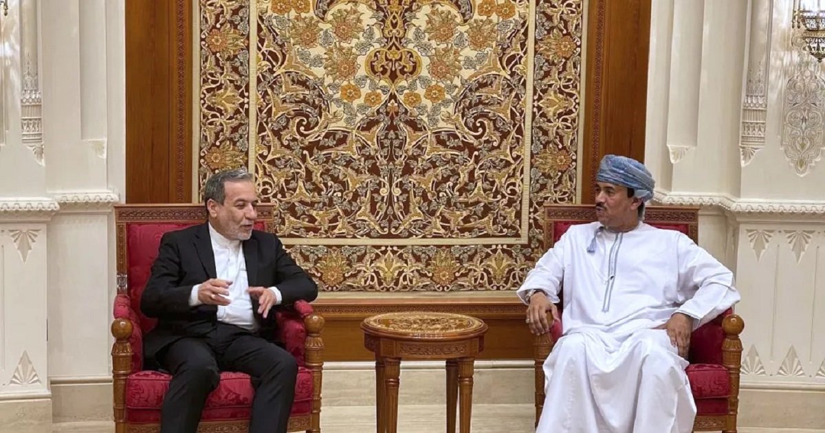 عُمان تعلن موعدا جديدا للمفاوضات الأميركية الإيرانية