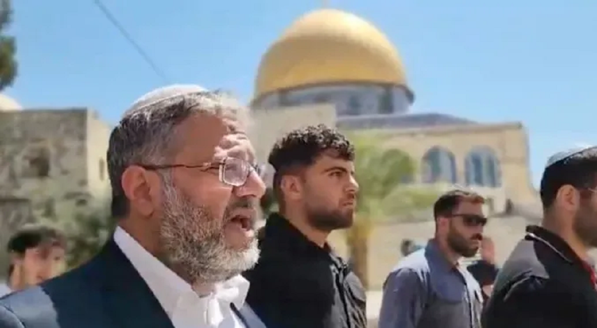 بن غفير متحديا لدى اقتحامه الاقصى : أشعر بأنني صاحب هذا المكان !!