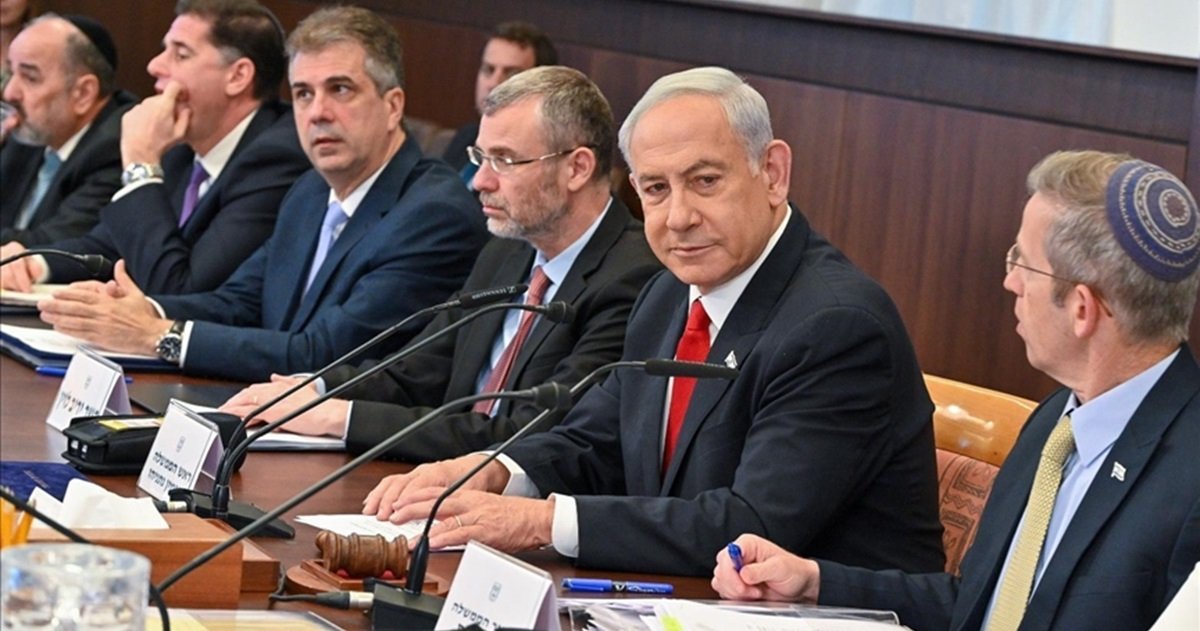 مساعد لنتنياهو يواجه اتهامات بتسريب معلومات خلال الحرب في غزة