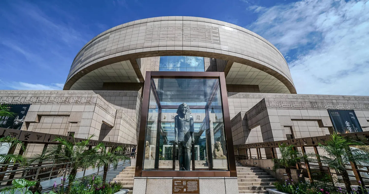  معرض "على قمة الهرم: حضارة مصر القديمة" في شانغهاي يحطم الأرقام القياسية العالمية بمليوني زيارة