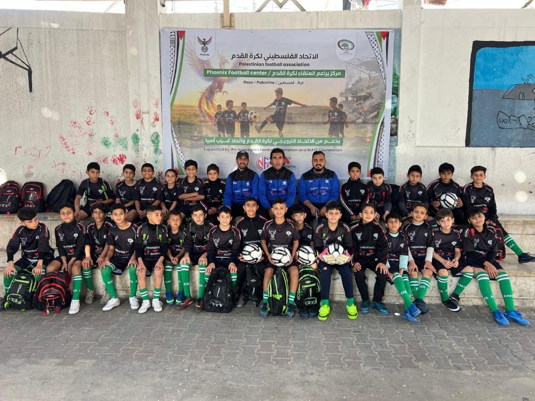 الاتحاد الفلسطيني لكرة القدم يفتتح مركزا لتدريب كرة القدم في قطاع غزة
