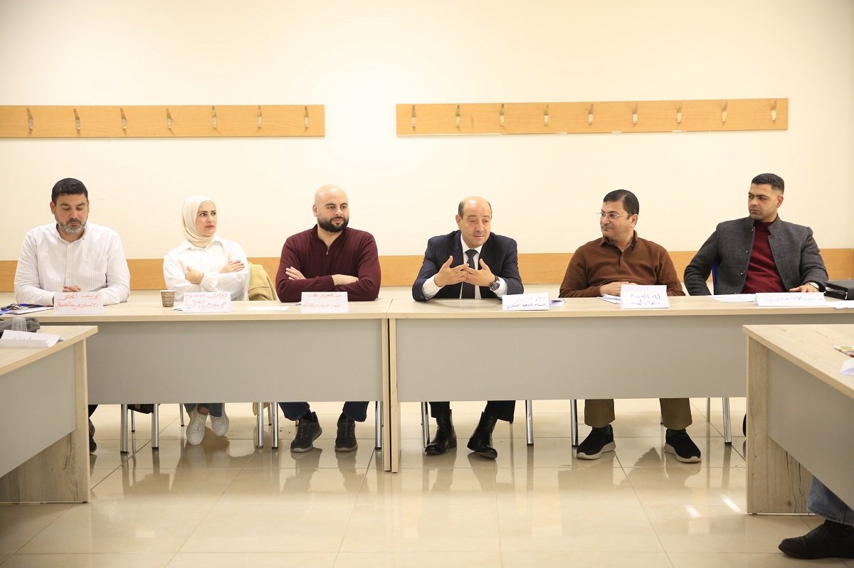 أبو زيد يلتقي المشاركين في برنامج الإدارة والقيادة المتقدّم 