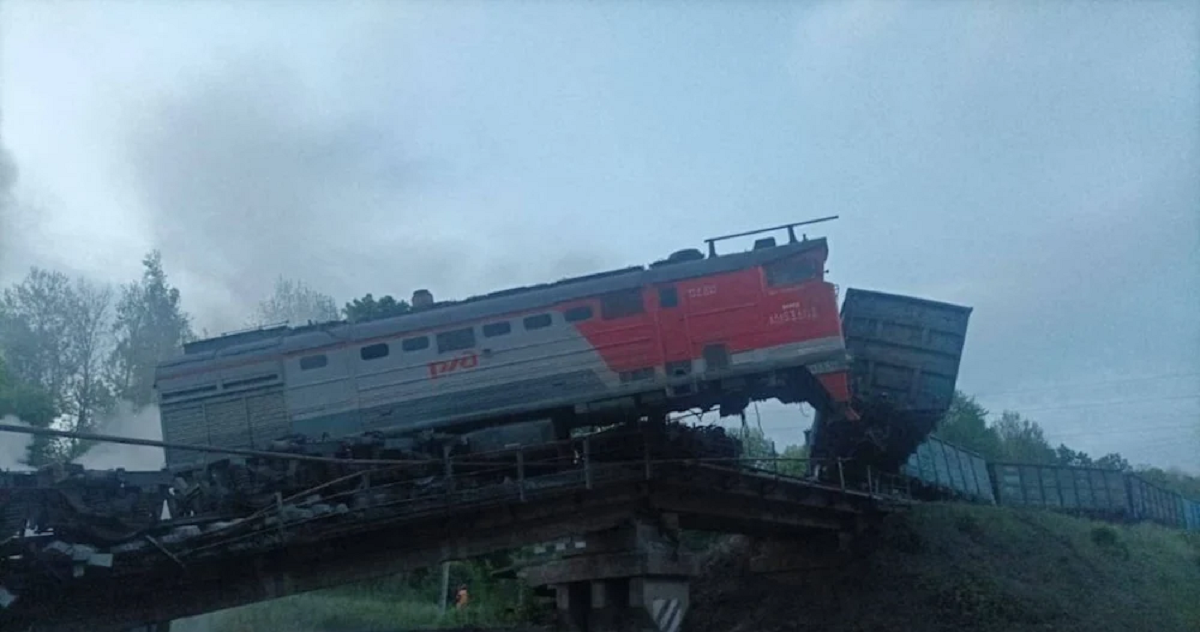 روسيا: قتلى وجرحى بتفجير جسرين في بريانسك وكورسك     