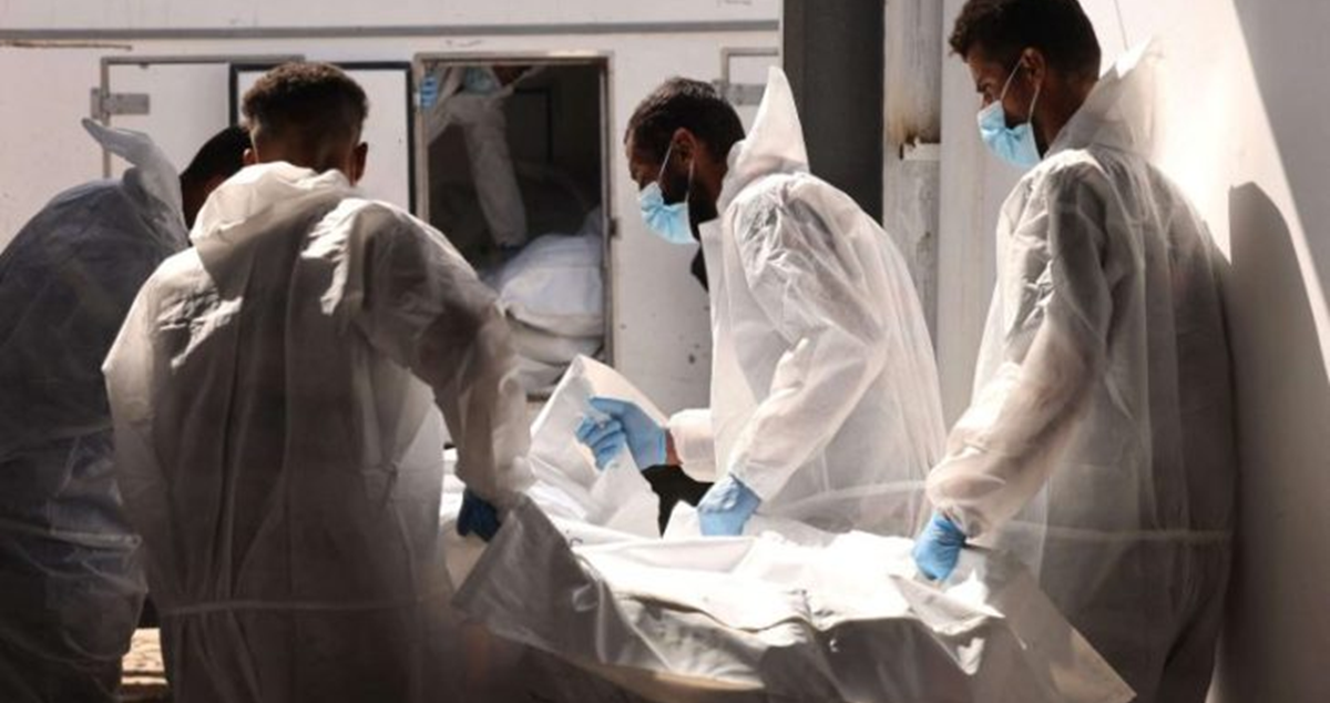 مجمع ناصر الطبي بخان يونس يتسلّم دفعة جديدة من جثامين الشهداء