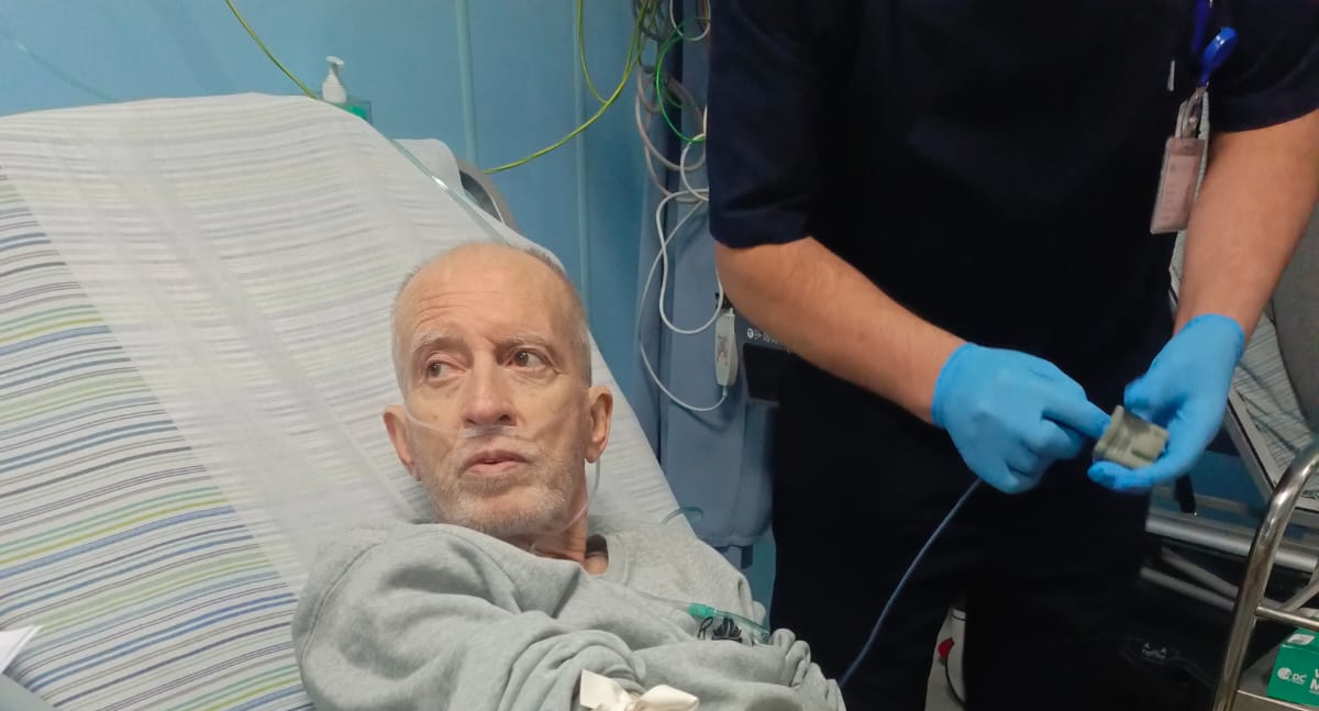 خالد الصيفي حرا على أرض متعبة