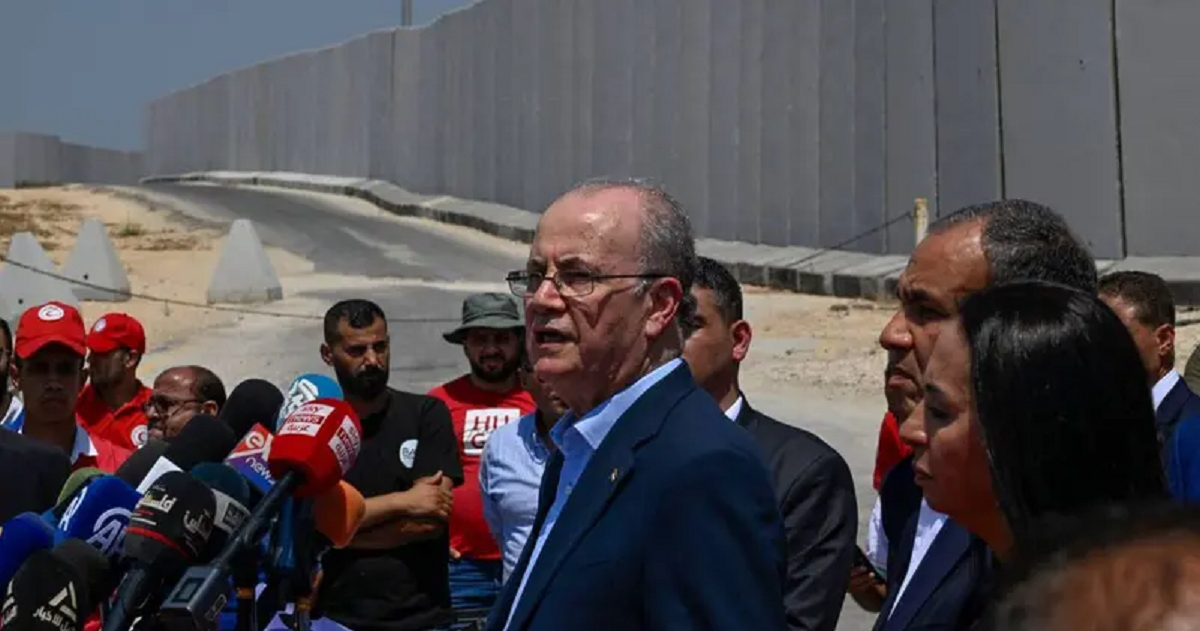 مصطفى:  قريبا سنعلن عن لجنة لإدارة شؤون القطاع  ومرجعيتها الحكومة 