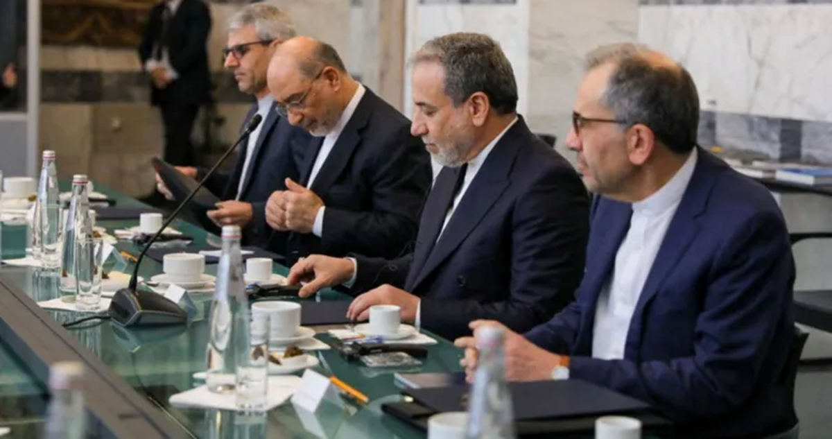 مسؤول إيراني : مقترحنا الذي رفضه ترامب يقضي بفتح المضيق قبل محادثات نووية