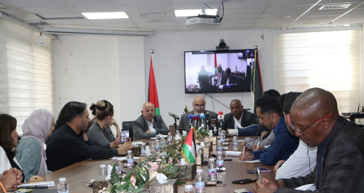 رام الله: متحدثون في مؤتمر صحفي يؤكدون على حماية موسم الزيتون وتعزيز صمود المزارعين 