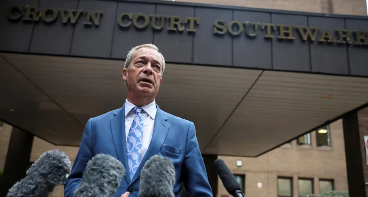 ناشط بريطاني مناهض للإسلام يدعو في إسرائيل لدعم نايجل فاراج