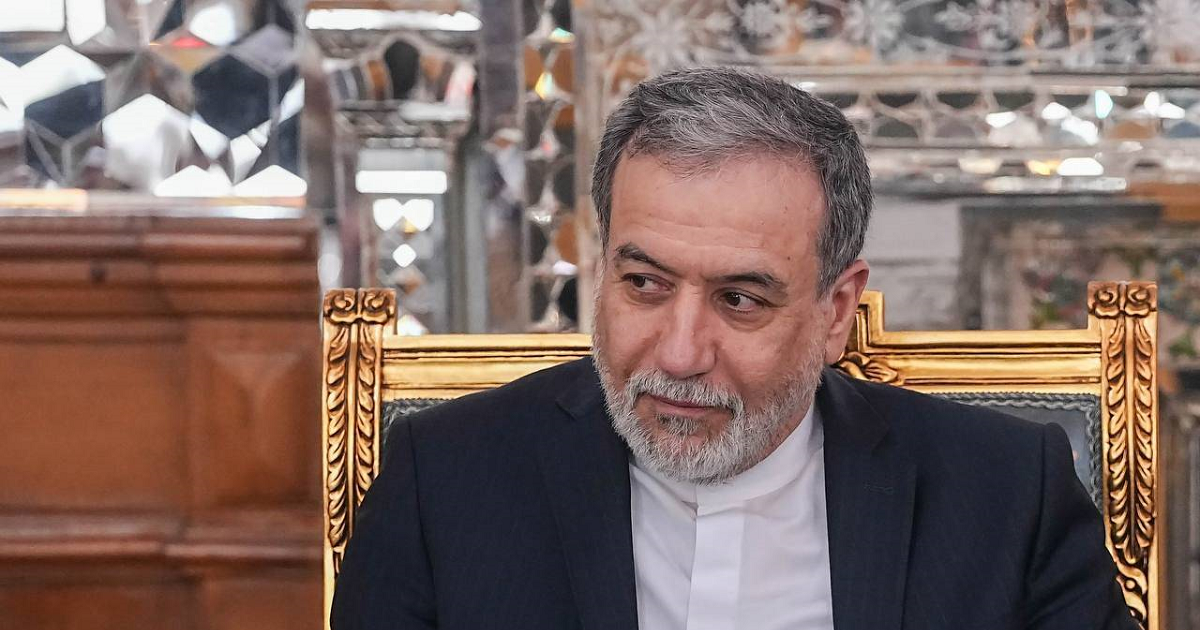 القناة الـ12: عراقجي وافق على مقترح تسوية بشأن "هرمز"