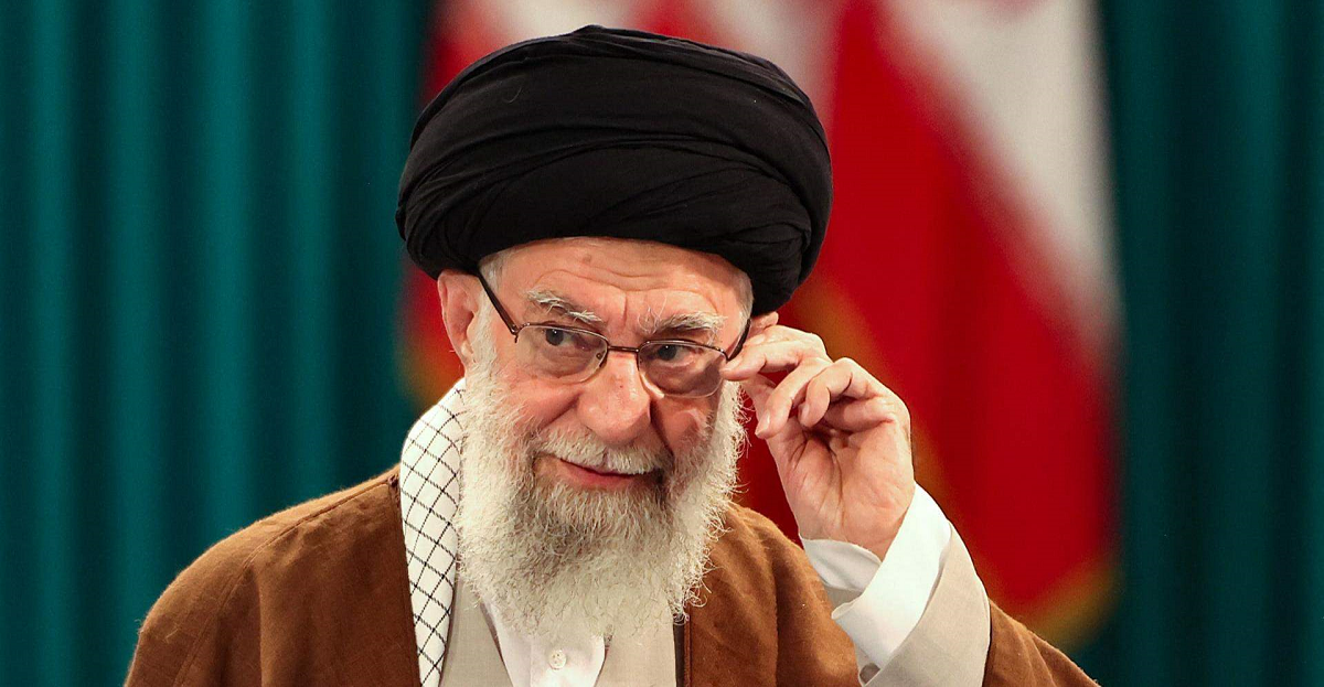 خامنئي ينتقد مطالب أمريكا “المهينة” في المحادثات النووية