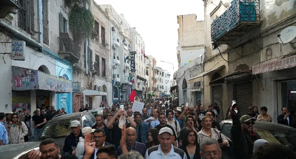 تونسيون يحتجون ضد الرئيس ويتهمونه بالفشل الاقتصادي والحكم الاستبدادي