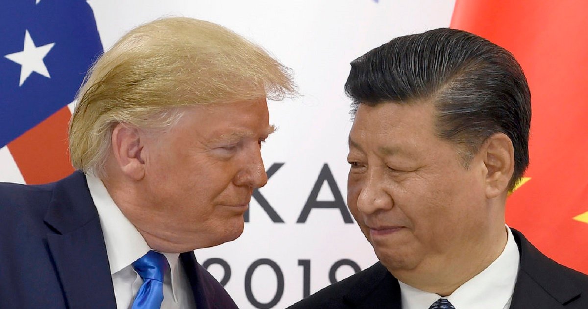 ترامب يلوّح بتخفيف الرسوم على الصين: "ستنخفض بشكل كبير لكنها لن تُلغى"