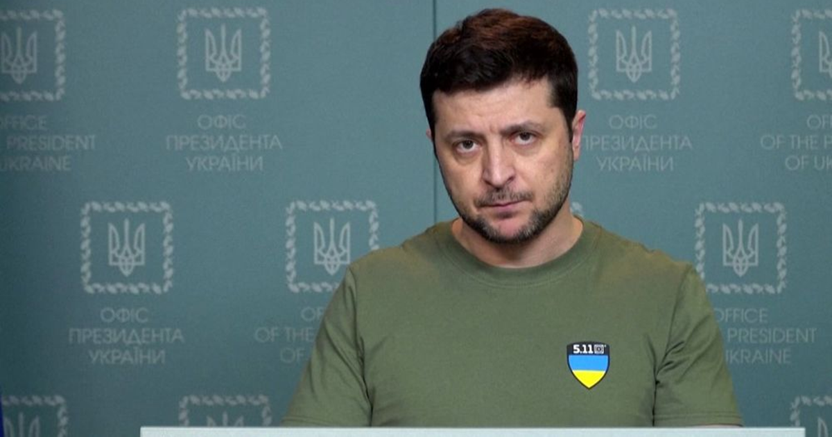 هجوم روسي واسع على أوكرانيا .. وزيلينسكي يشير لـ"ذخيرة عنقودية"