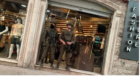 الاحتلال يعتقل طفلين من بلدة عناتا