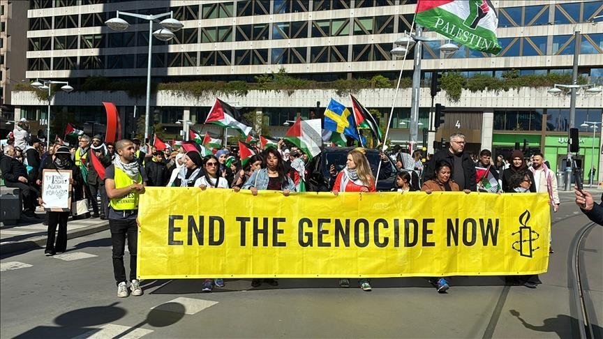 مئات السويديين يطالبون حكومتهم بـ"التحرك" لوقف الإبادة بغزة