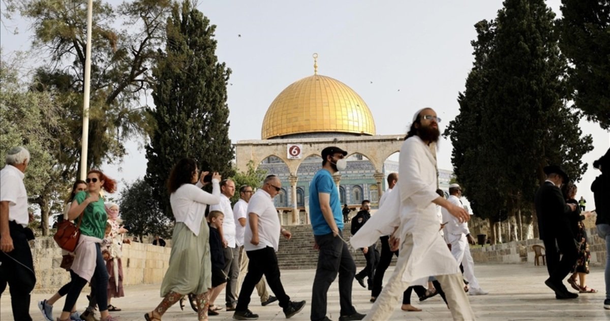 مستوطنون يقتحمون المسجد الأقصى المبارك