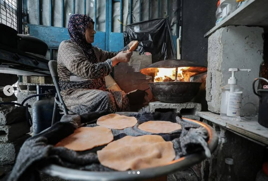نساء غزة صبر أيوب و‎حكاية الابداع والتحدي في زمن القهر