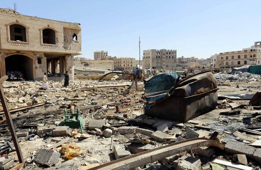 6 شهداء و30 مصابا في قصف امريكي على مصنع باليمن 