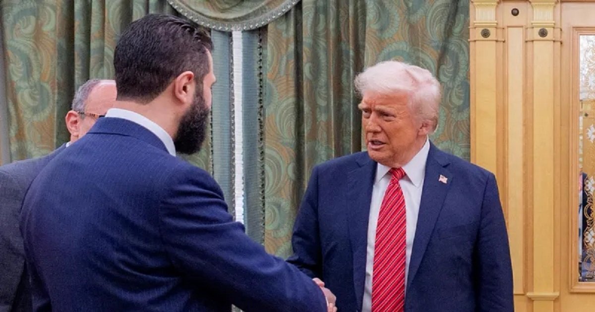 إدارة ترامب تدافع عن "صلاحيات استثنائية" لترحيل مهاجرين