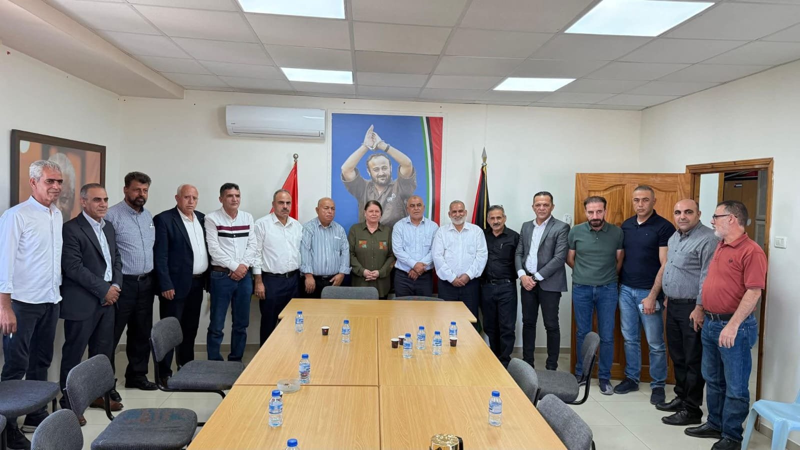 أمناء سر أقاليم حركة فتح   يزورون مكتب حملة الدفاع عن  مروان البرغوثي