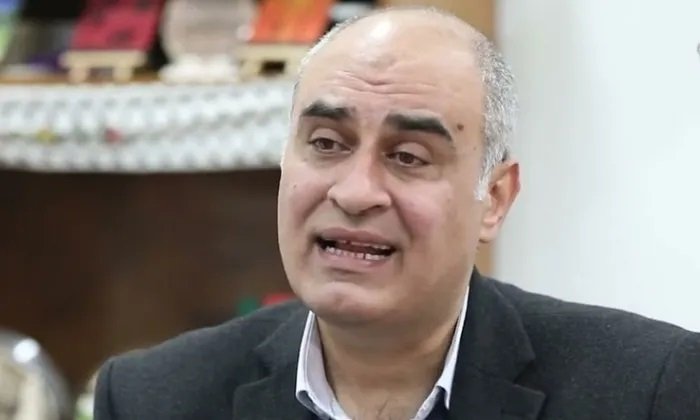 امجد الشوا ينفي صدور أي تعميم  يتعلق  بالنزوح من غزة 