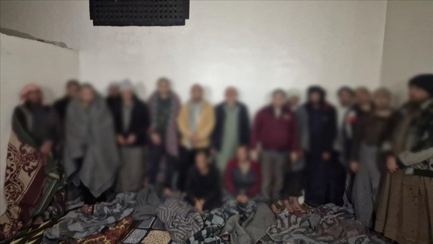 الداخلية السورية تعلن القبض على 81 عنصرا لـ"داعش" فروا من سجن الشدادي