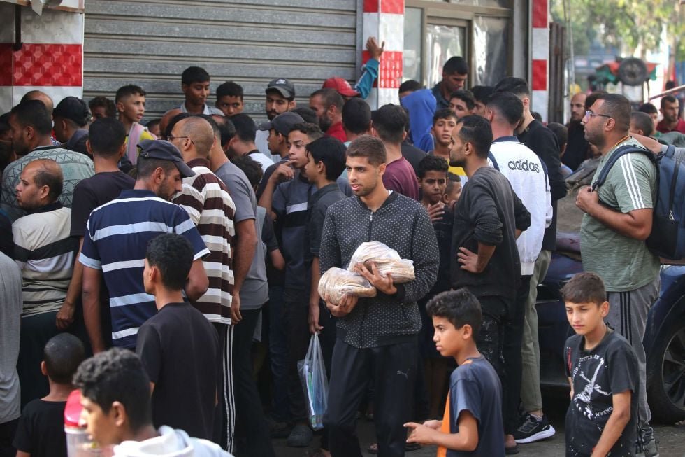 شبح المجاعة  يلقي بظلاله على غزة من جديد بعد عودة ازمة الخبز 