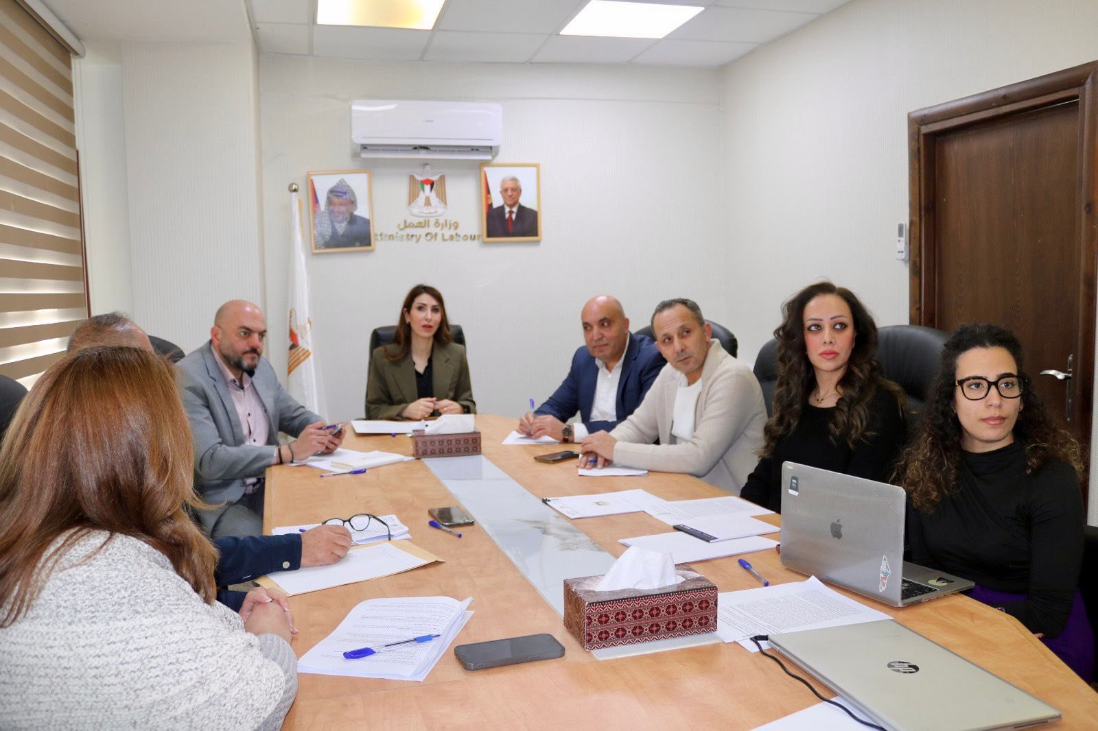 وزيرة العمل تطلع بعثة المدير العام لمنظمة العمل الدولية على واقع سوق العمل الفلسطيني والانتهاكات بحق العمال