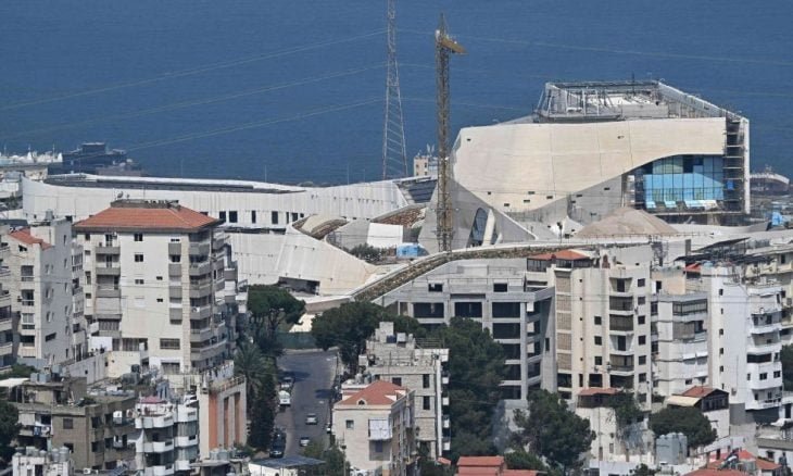 السفارة الأمريكية في بيروت  تدعو رعاياها  إلى مغادرة لبنان بسبب الوضع “المتقلب”