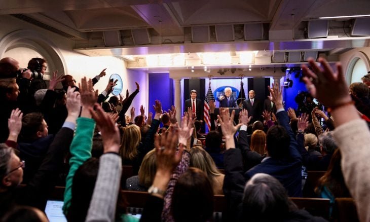 أمريكا  تهدد بسحب تراخيص وسائل إعلام بسبب تغطية حرب إيران