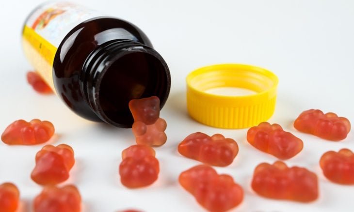 دراسة علمية تحذر من خطورة تناول الاطفال  للمكملات الغذائية 