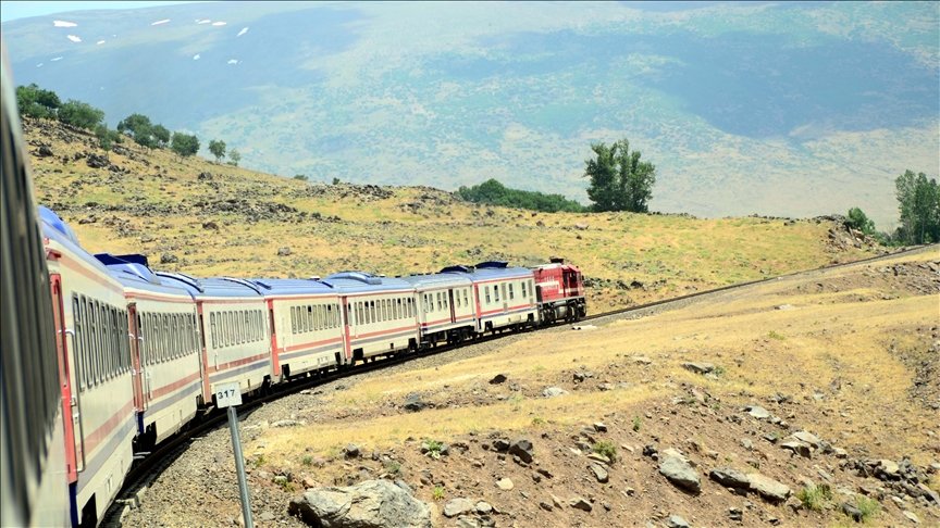  استئناف رحلات القطار بين كوريا الشمالية والصين بعد توقف 6 سنوات