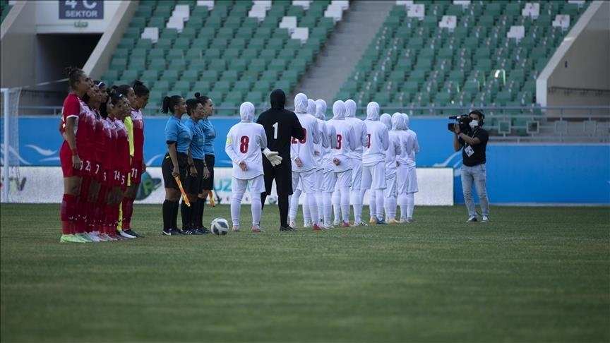 3 لاعبات من المنتخب الإيراني لكرة القدم يقررن العودة من أستراليا إلى بلادهن