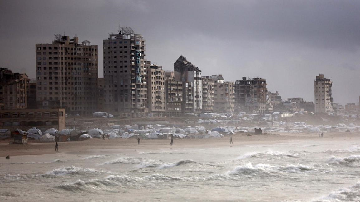 هيئة البث الإسرائيلية:  حماس تغيّر تكتيكات التهريب من البرّ إلى البحر