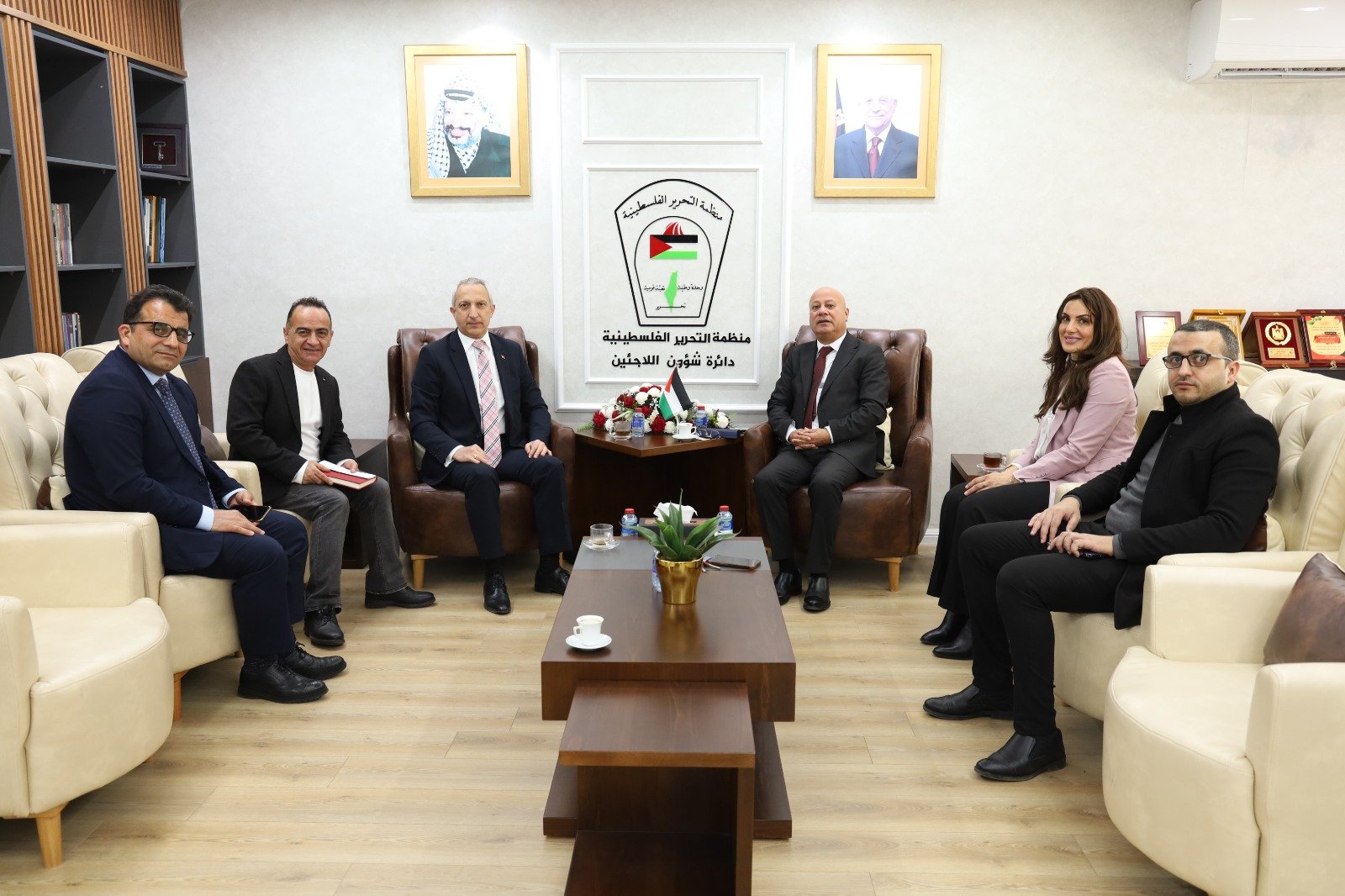 أبو هولي يبحث مع السفير التركي يبحث أوضاع المخيمات الفلسطينية وتداعيات الأزمة المالية للأونروا