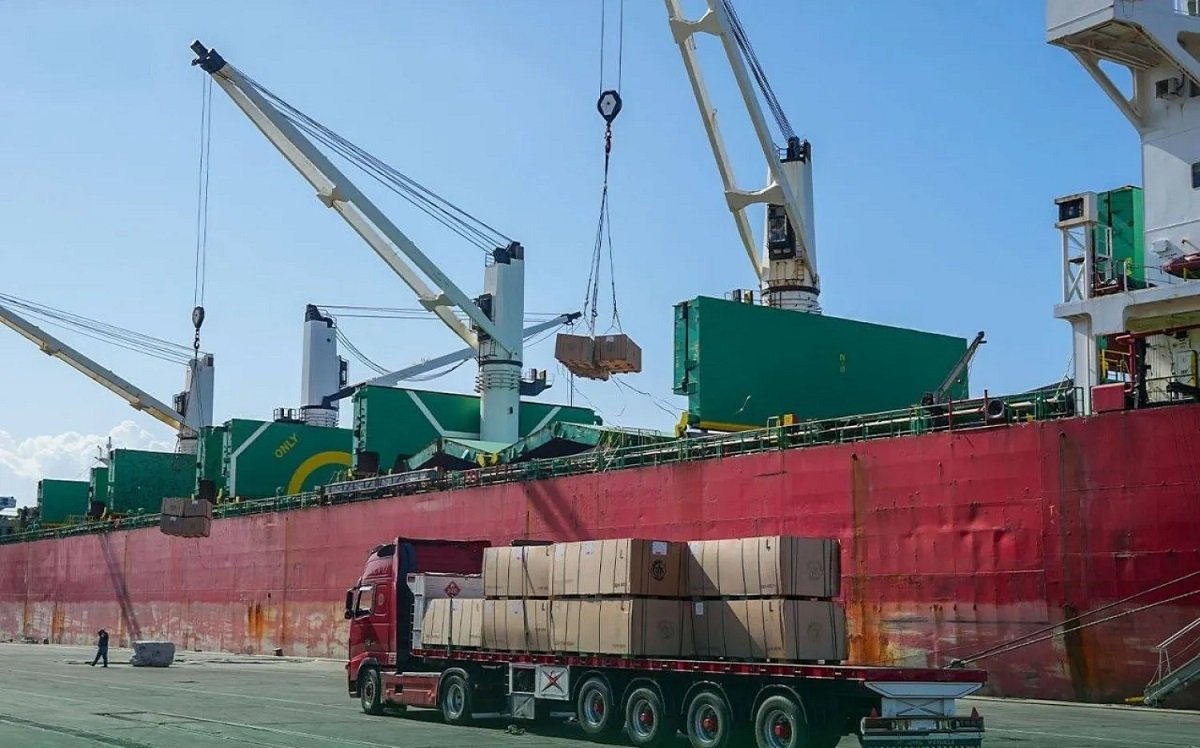 الشرع يصدر مرسوماً بإنشاء «الهيئة العامة للمنافذ والجمارك»