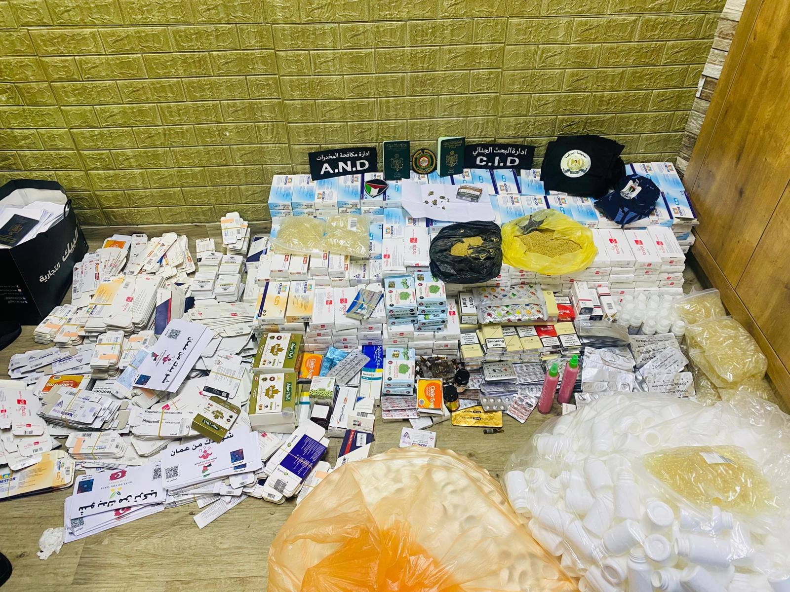 المباحث العامة  بالشرطة تضبط معملاً لتصنيع وتزوير الأدوية في طولكرم