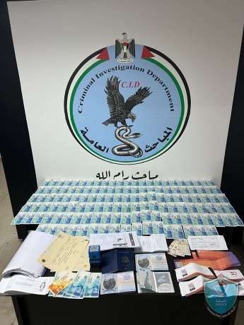 الشرطة تقبض على مشتبه بهم بحيازة وثائق مزورة برام الله