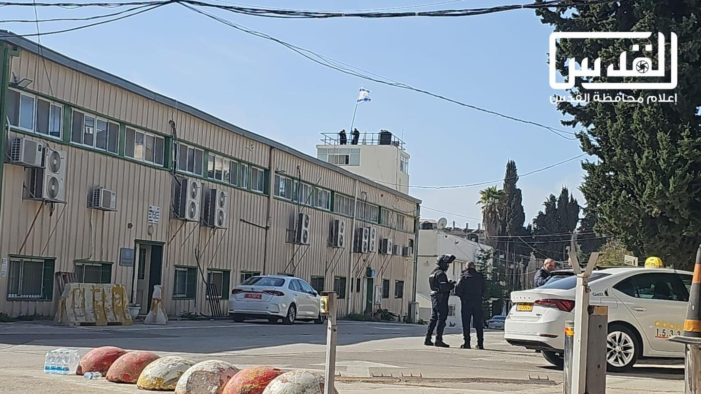 الاحتلال يقتحم مقر  "الأونروا" في حي الشيخ جراح والوكالة تعتبره خطير وغير مقبول 