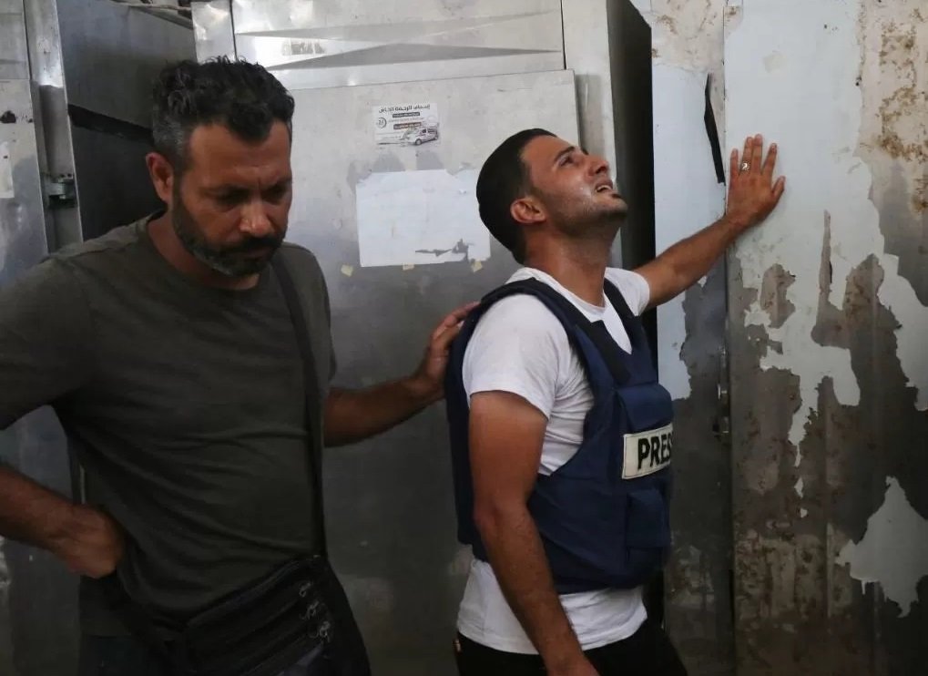 النقابة: الاحتلال قتل 706 من عائلات الصحفيين في غزة