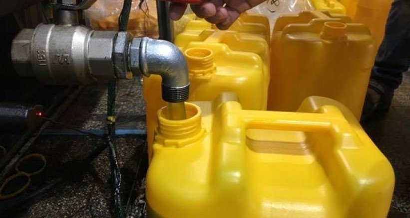 "الاقتصاد" تضبط زيت زيتون مغشوشا في محافظتي الخليل ونابلس